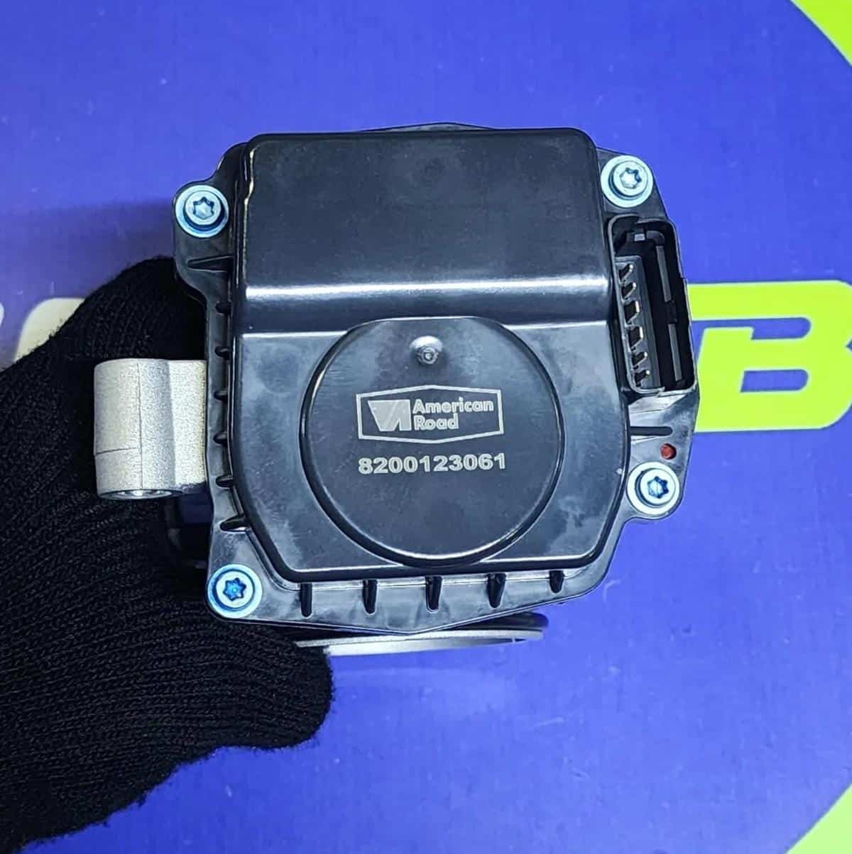 Cuerpo aceleracion renault duster 2.0 , kangoo, sandero 16v - Image 5