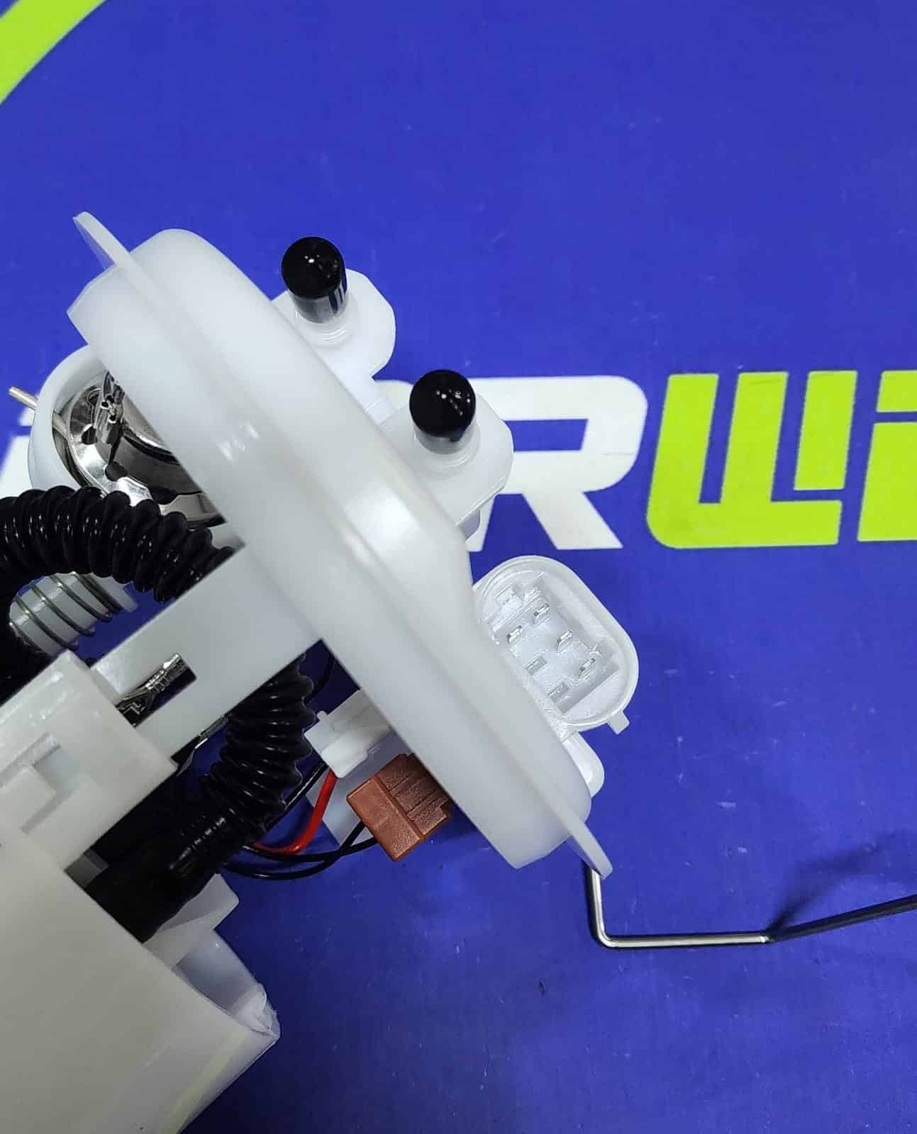 Bomba gasolina completa renault twingo 16v , 8v - Image 6