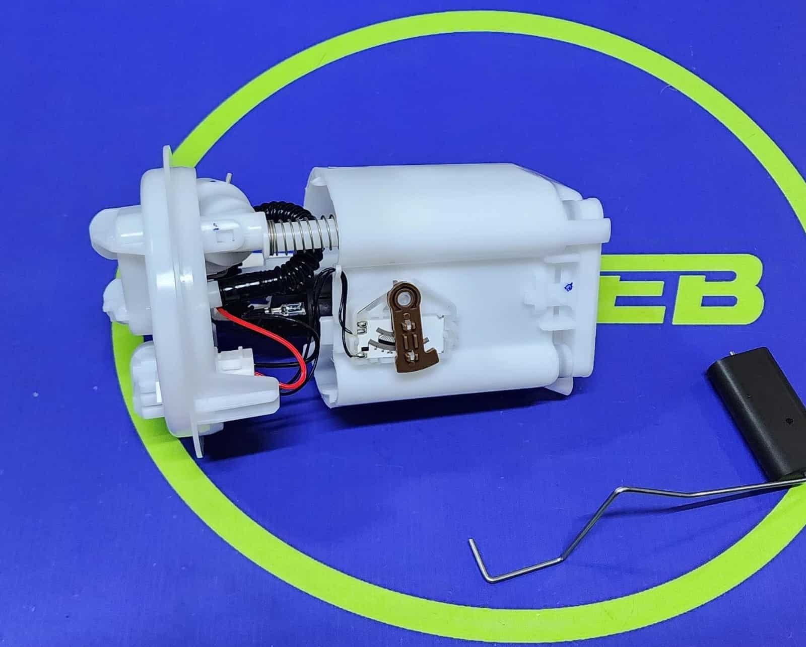 Bomba gasolina completa renault twingo 16v , 8v - Image 4